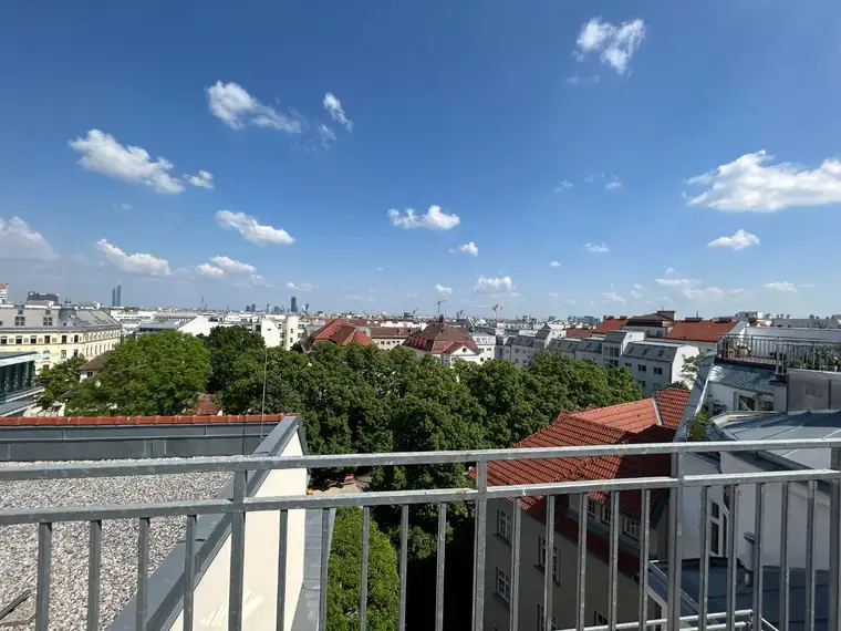 WIENTRAUM-TERRASSENWOHNUNG NÄHE SANATORIUM HERA UND AKH