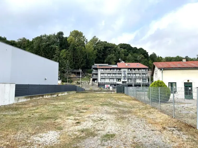 Gut gelegenes Grundstück im Industriegebiet Klosterneuburg zu VERMIETEN