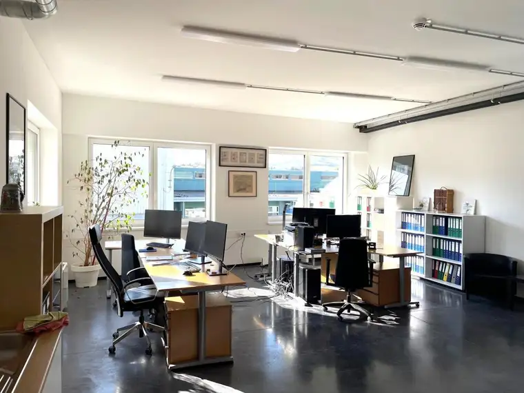 *PROVISIONSFREI* Loft/Atelier/Büro/Lager mit PKW/Lastenlift (5t)