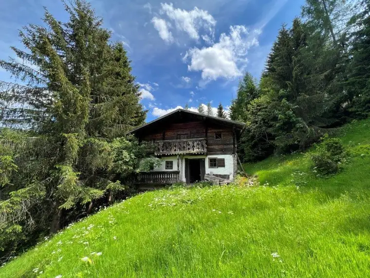 Urige Almhütte in Alleinlage in Mühlbach am Hochkönig