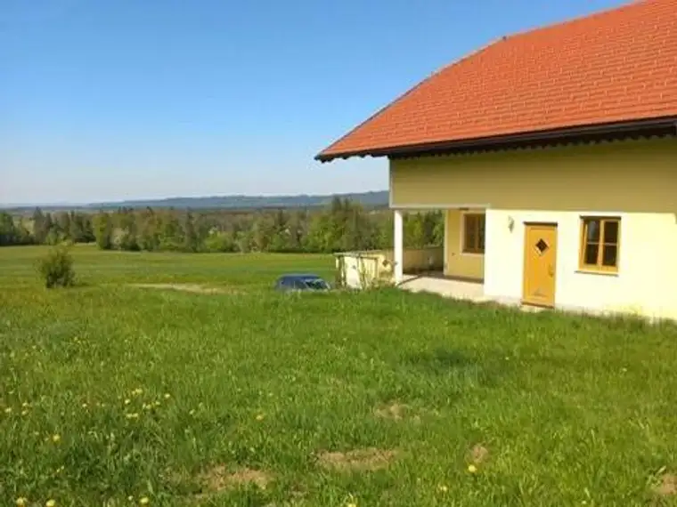 Wohnhaus in Lochen am See