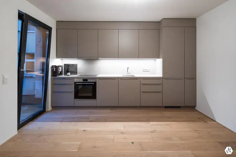 moderne 3-Zimmer-Wohnung mit Terrasse beim Brunnenmarkt