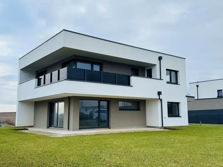KURZFIRSTIG BEZIEHBAR: EINFAMILIENHAUS 154 M² GRÜNES DORF WOLFERN