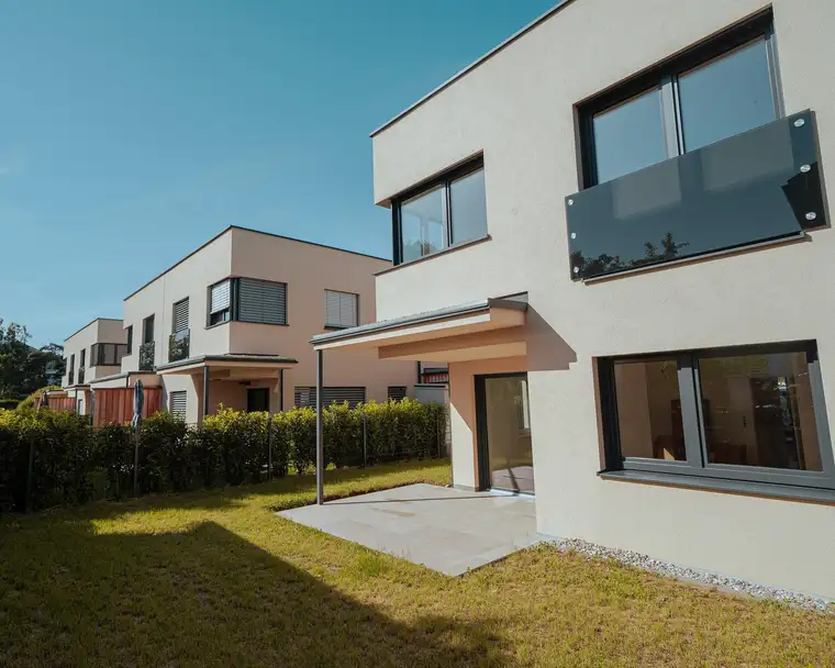 KURZFRISTIG BEZIEHBAR: DOPPELHAUS 115 M² DAS QUANTL DIETACH