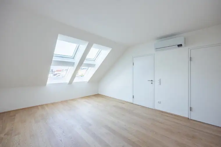 3-Zimmer-Maisonette mit Dachterrasse nahe Rochusmarkt zu vermieten!