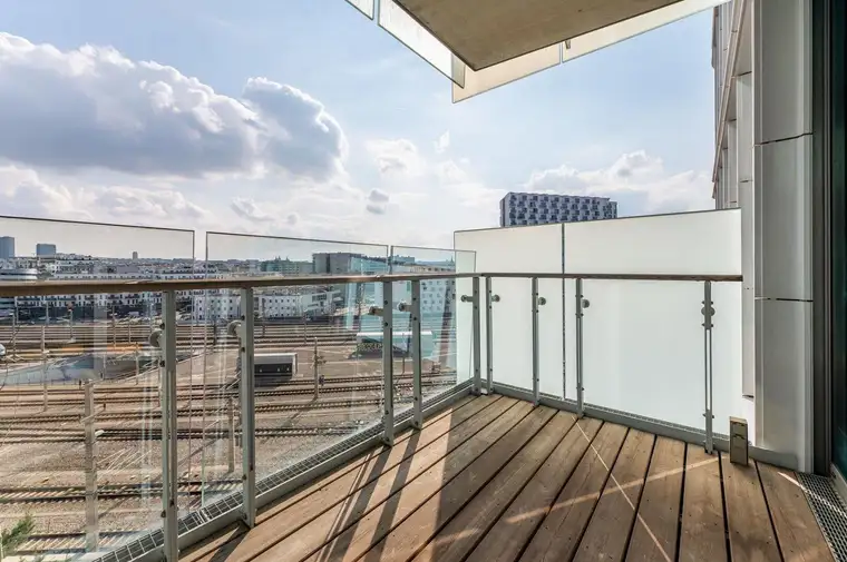 Anleger aufgepasst! Fabelhafte 2-Zimmer Wohnung neben HBF zu verkaufen!