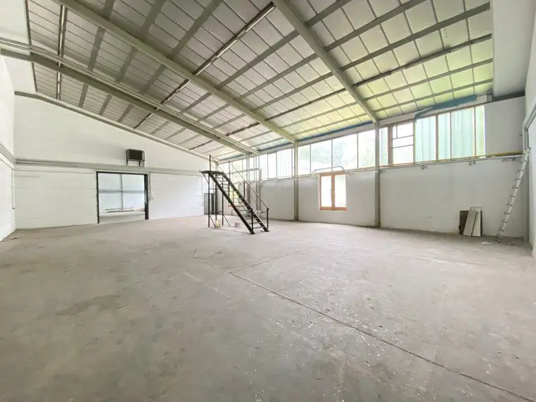 LAGERHALLE + Industrie &amp; Handelshof WEIGELSDORF + Bezirk EBREICHSDORF!