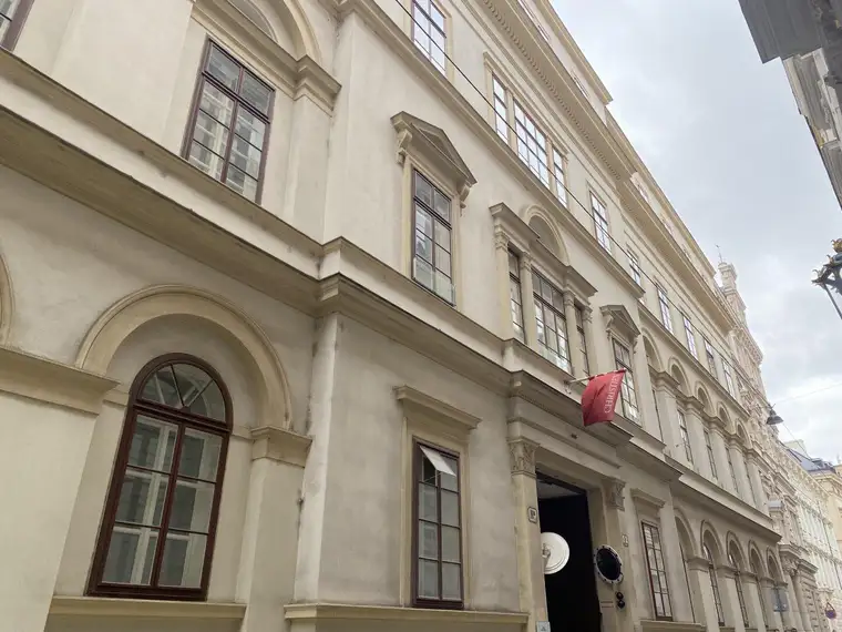 Nächst FREYUNG und Herrengasse + Büro + repräsentative Liegenschaft!