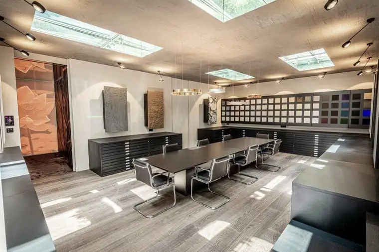 GESCHÄFTSLOKAL + EXKLUSIVE Büroräumlichkeiten + FREQUENZ + nahe GRINZINGER STRASSE!
