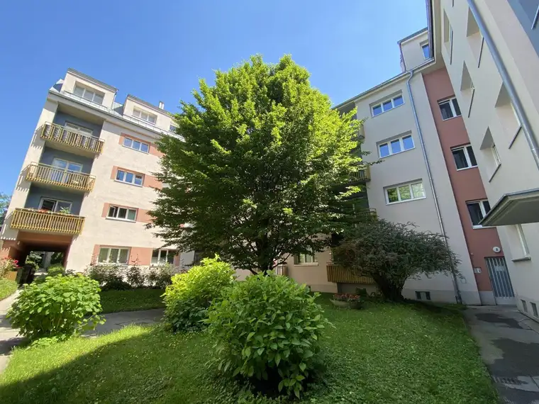 NEUWERTIG + HOFRUHELAGE + LOGGIA + nahe SCHLOSS SCHÖNBRUNN + BEFRISTET vermietet!
