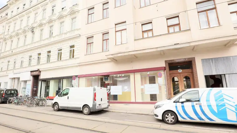 GESCHÄFTSLOKAL - BÜRO mit POTENZIAL