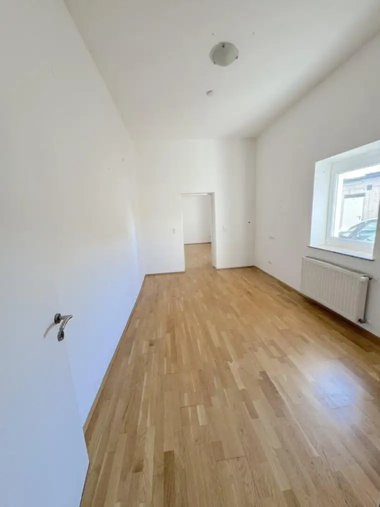 2-Zimmer Wohnung im Erdgeschoss direkt am Hauptplatz!