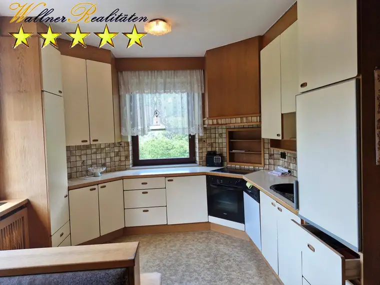 4 Zimmer Eigentumswohnung mit 768 m² Gartenfläche