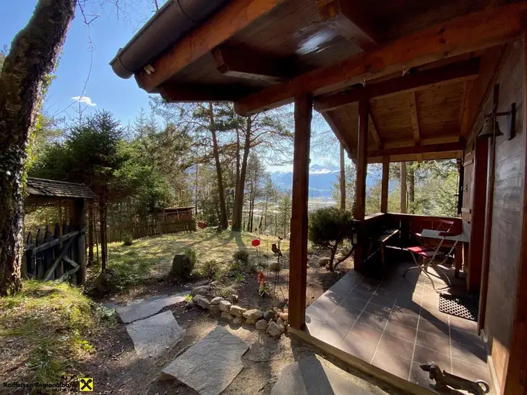 Idyllisches Gartenhaus in Allein- und Aussichtslage