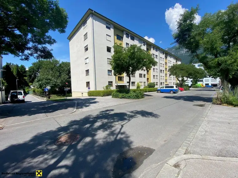 Großzügige, zentrale 3-Zimmer-Wohnung mit Einzelgarage in Innsbruck Hötting
