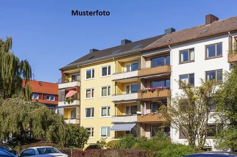 Schönes Mehrfamilienhaus im Grünland