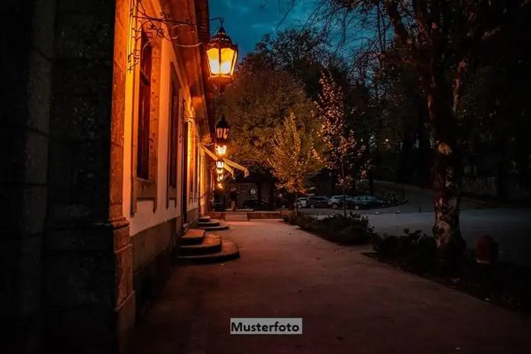 Gaststättengebäude mit Nebengebäuden + provisionsfrei +