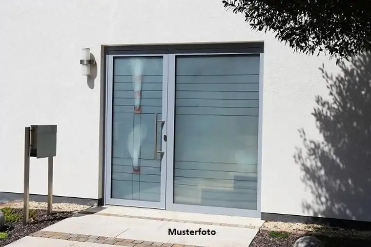 Einfamilien-Doppelhaushälfte mit Dachterrasse und Pkw-Stellplätzen