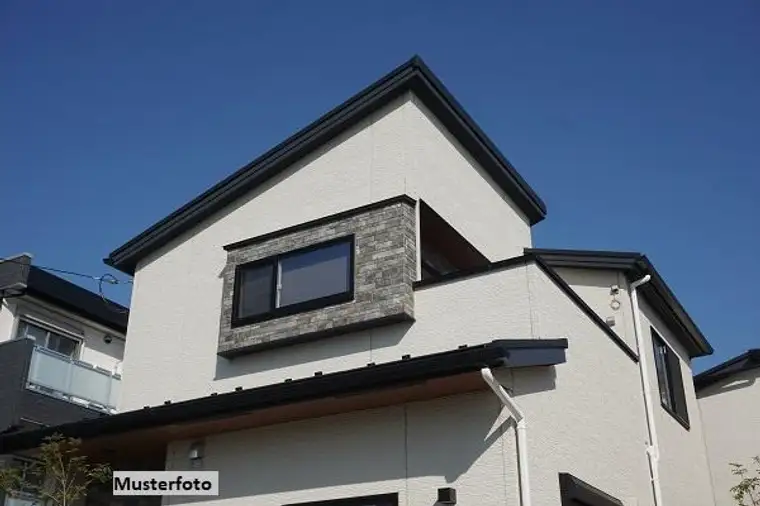 +++ Sehr gepflegtes 2-Familienhaus mit Garten und Terrasse +++