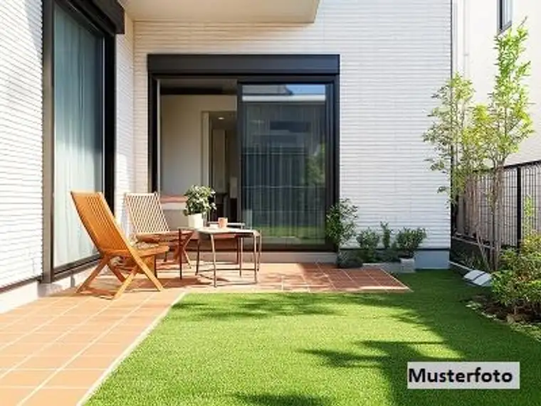 Einfamilien-Doppelhaushälfte mit Dachterrasse und Pkw-Stellplätzen