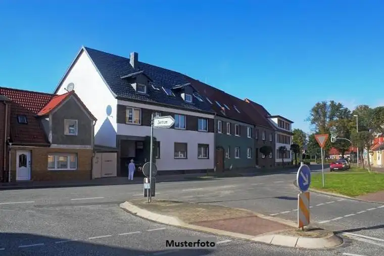 Einfamilien-Reihenmittelhaus mit Terrasse und Garten