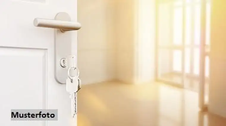 4-Zimmer-Wohnung mit Balkon und Gartenanteil