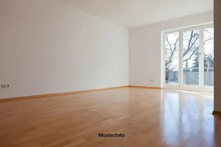 3-Zimmer-Wohnung mit großzügigem Balkon und Gartenanteil