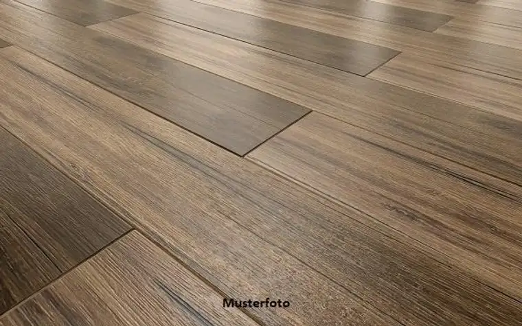 Einfamilienhaus mitTerrasse und Doppelgarage
