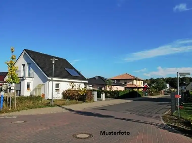 Einfamilienhaus mit Doppelgarage + guter Bauzustand +