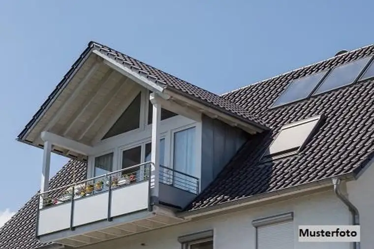 Ferienhaus mit Terrasse und Carport