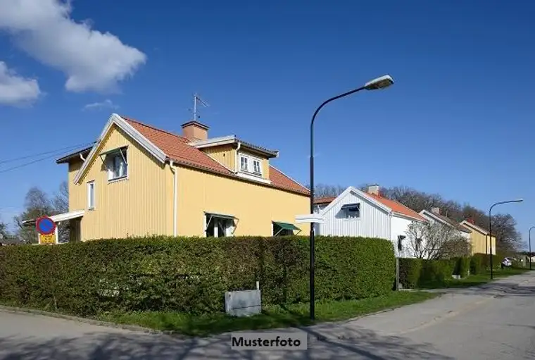 2-Familienhaus mit Terrasse