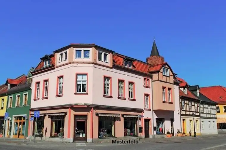 Mehrfamilienhaus mit 6 Wohnungen + provisionsfrei +