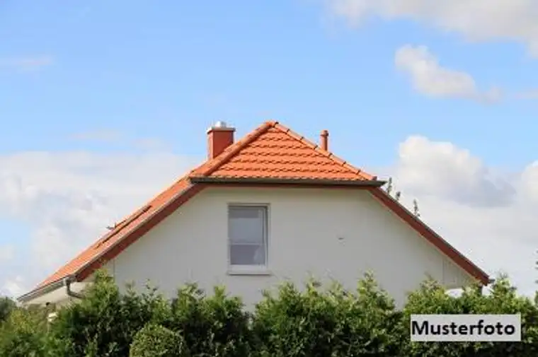 Einfamilienhaus mit Carport