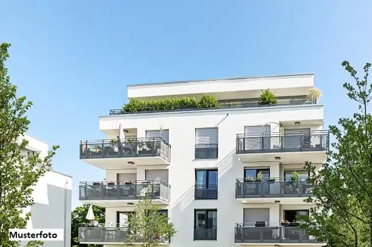 Neuwertig ausgebautes Mehrfamilienhaus mit 5 Wohnungen