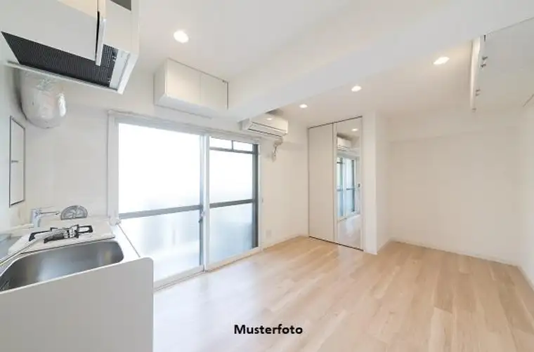 1-Zimmer-Wohnung mit Balkon und Stellplatz