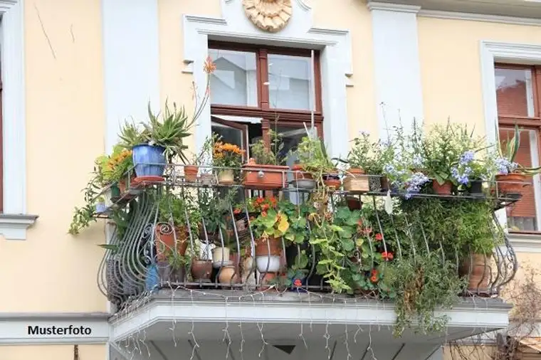 Viel Platz für die Familie – Wohnung mit 4 Zimmern und Loggien