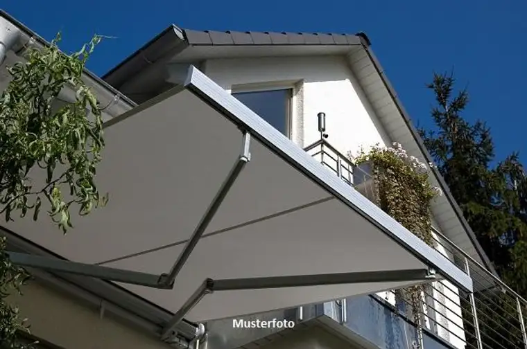 Großzügiges Einfamilienhaus mit 5 Schlafzimmern, Balkon &amp; Doppelgarage
