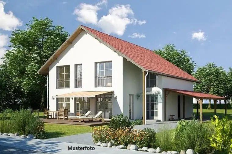 Neuwertiges Familienhaus mit großzügigem Wohnbereich, Terrasse &amp; Doppelgarage