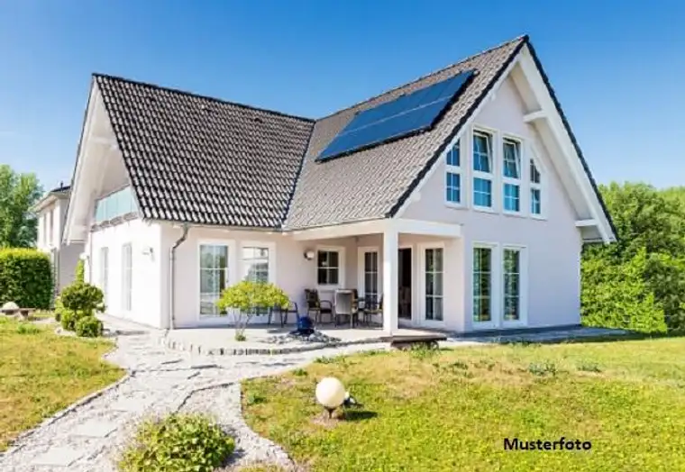 +++ Attraktives Einfamilienhaus in guter Lage mit großzügiger Terrasse &amp; Wintergarten +++