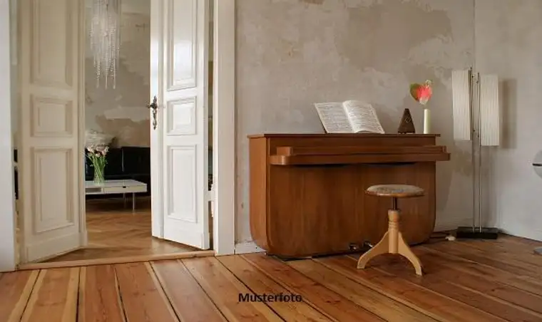 Wohnen mit Geschichte: Charmante 3-Zimmer-Wohnung im Altbau von 1867
