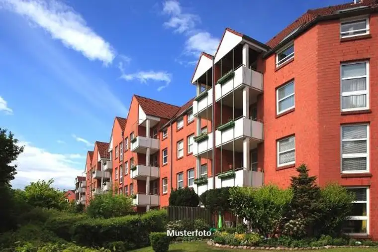 Moderne Reihenhausanlage aus 2017 mit 5 Häusern, Gärten &amp; Terrassen