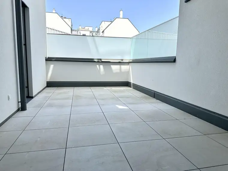 Ihr hochwertiger Erstbezug in U1 Nähe! 2 Terrassen, 2 Badezimmer! Inkl. moderne Markenküche! Provisionsfrei für den Käufer