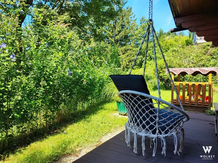 *FAMILIENHIT* perfekt aufgeteilte 4-Zimmer Wohnung mit Eigengarten, 55m² Balkon, Doppelcarport und TRAUMHAFTER AUSSICHT!