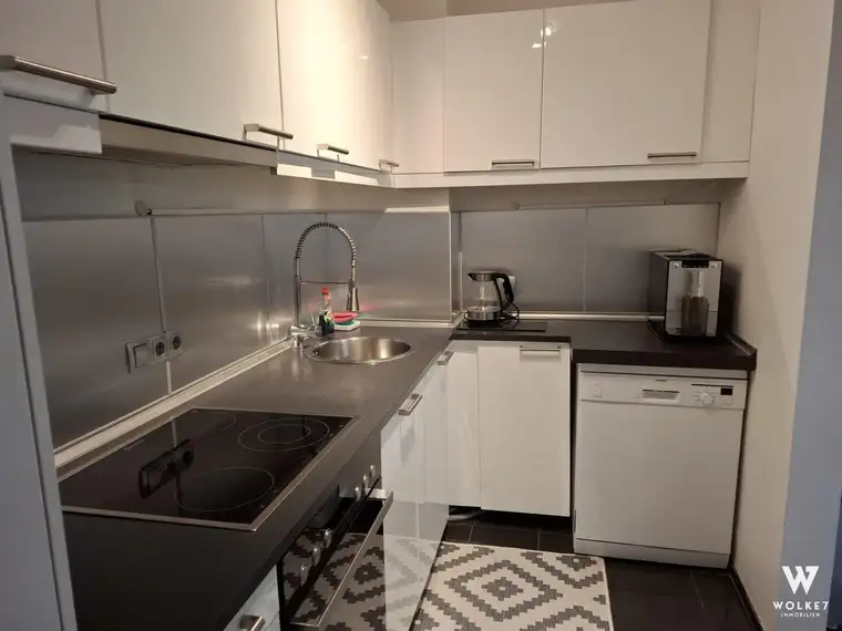 *RAUMWUNDER* 65 m² große Eigentumswohnung mit schönem Balkon in der Nähe des Flughafens
