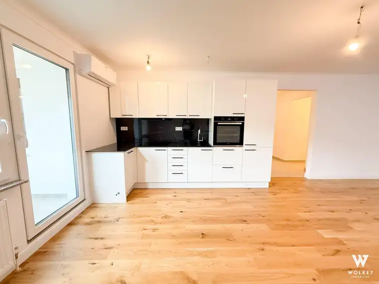 Erstbezug nach hochwertiger Kernsanierung – Stilvolle 2-Zimmer-Wohnung mit Loggia in ruhiger Lage des 20. Bezirks