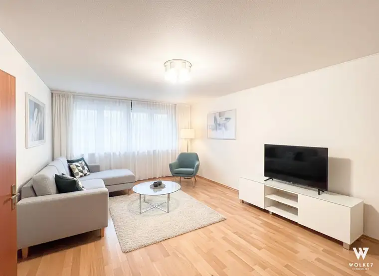 Sanierungsbedürftige 3-Zimmer-Wohnung mit Loggia, separate Küche | Türkenschanzpark | S45, 10A, 40,41,9 | Gersthof