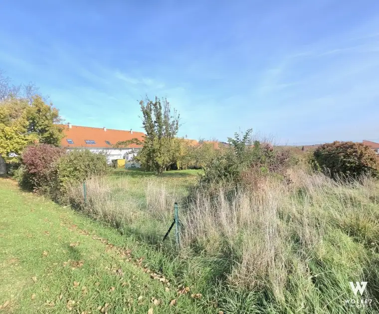 Eck-Grundstück in Ruhelage | 735 m2 | Bauklasse II möglich | Nähe Hollabrunn &amp; Stockerau | Aufschließungskosten bezahlt