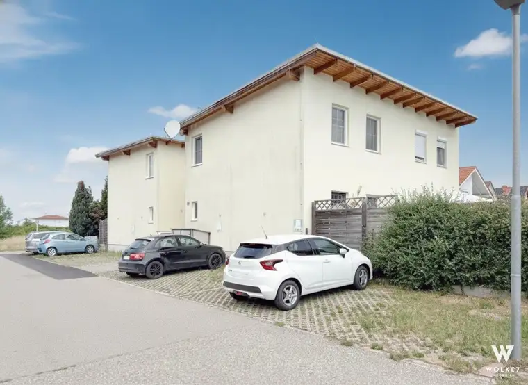 Nachhaltiges Immobilieninvestment vor den Toren Wiens – vollvermietete Reihenhausanlage mit PV-Anlage