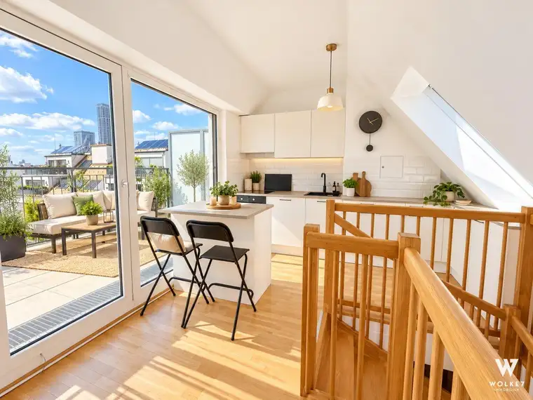 Moderne Dachgeschoss-Maisonette mit Dachterrasse &amp; Weitblick