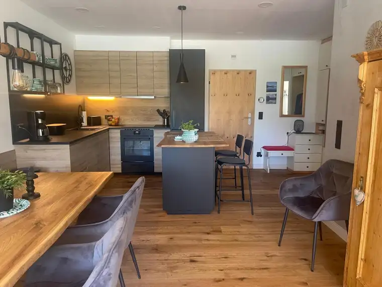 Elisabeth Hecker, WI-KA Immobiliengesellschaft m.b.H.